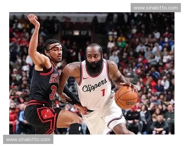 快船米勒19分8助攻组织表现 新援融入球队进攻体系速度评估