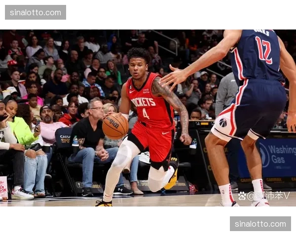 火箭年轻阵容进攻火力凶猛 防守下限成季后赛隐忧 火箭年轻阵容进攻火力凶猛 防守下限成季后赛隐忧